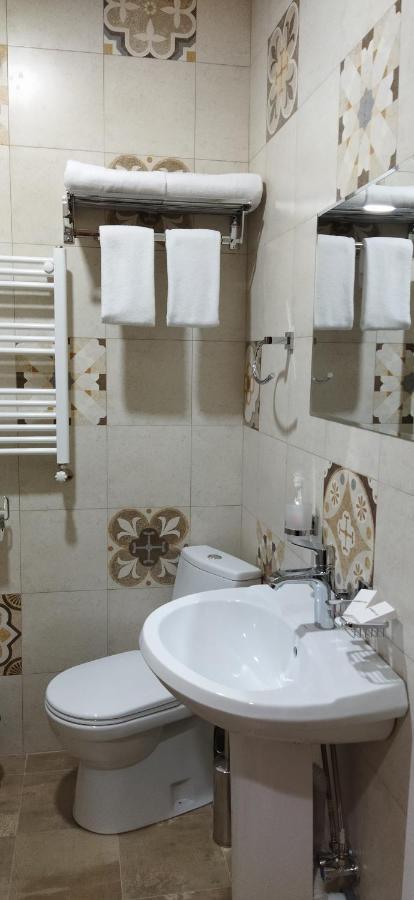 Vere Corner Hotel Tbiliszi Kültér fotó