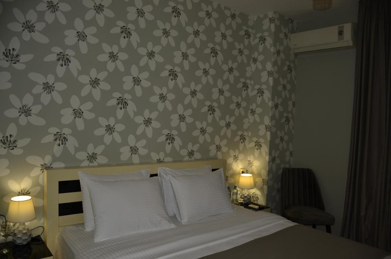 Vere Corner Hotel Tbiliszi Kültér fotó