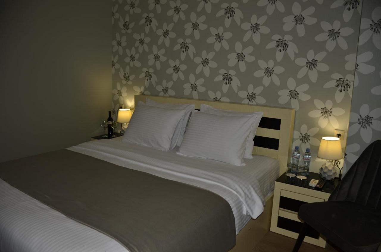 Vere Corner Hotel Tbiliszi Kültér fotó