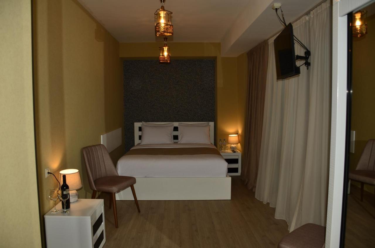 Vere Corner Hotel Tbiliszi Kültér fotó