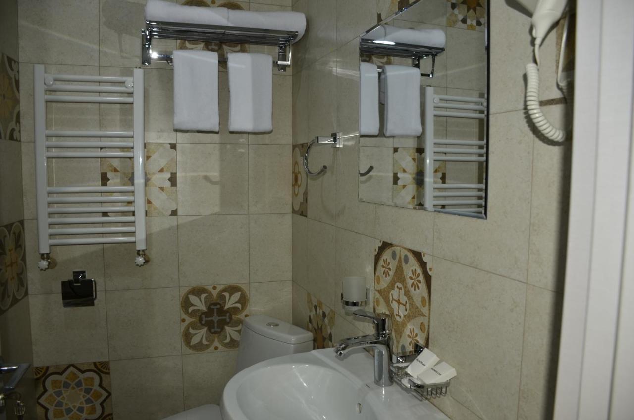 Vere Corner Hotel Tbiliszi Kültér fotó