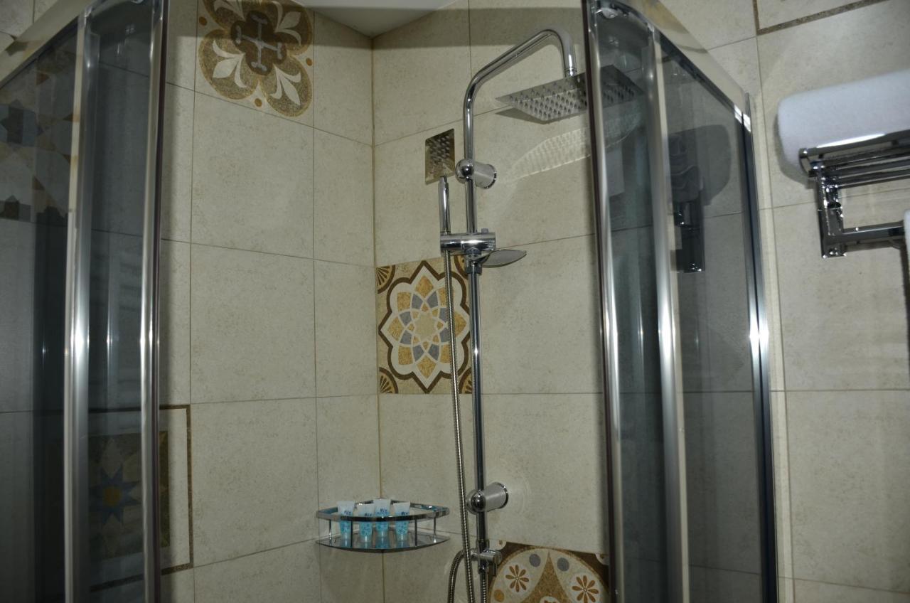 Vere Corner Hotel Tbiliszi Kültér fotó